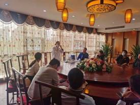 提升安全意識，筑牢健康防線——餐飲服務(wù)中心成功舉行食品消毒知識專項(xiàng)培訓(xùn)會議